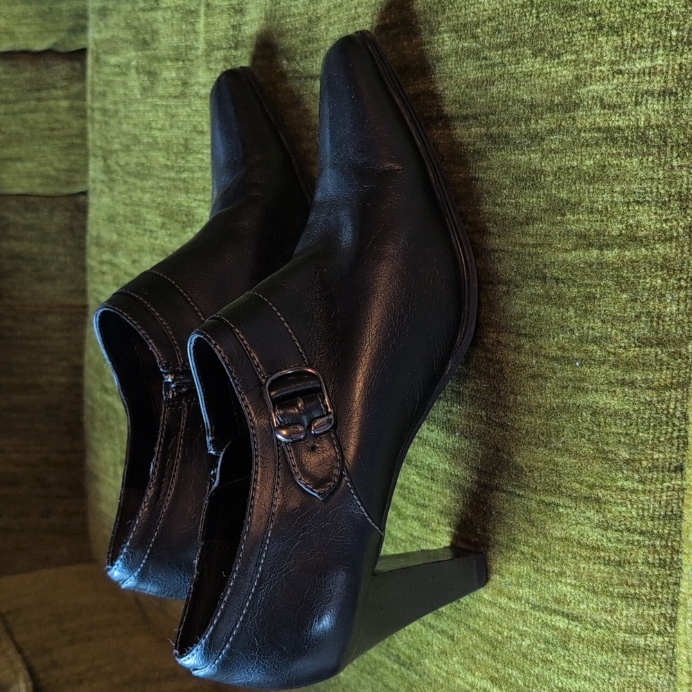 Liz&Co Elegant Black Women's Shoes